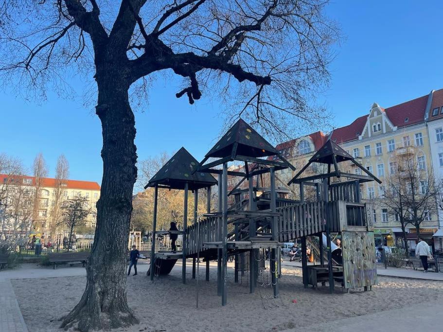 2 Zimmer Apartment Mit Parkplatz Берлин Экстерьер фото